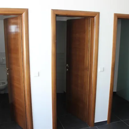 アパート Zavode 11786a