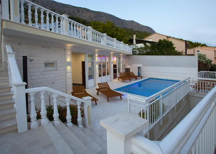 Zavode 11786a 公寓 *